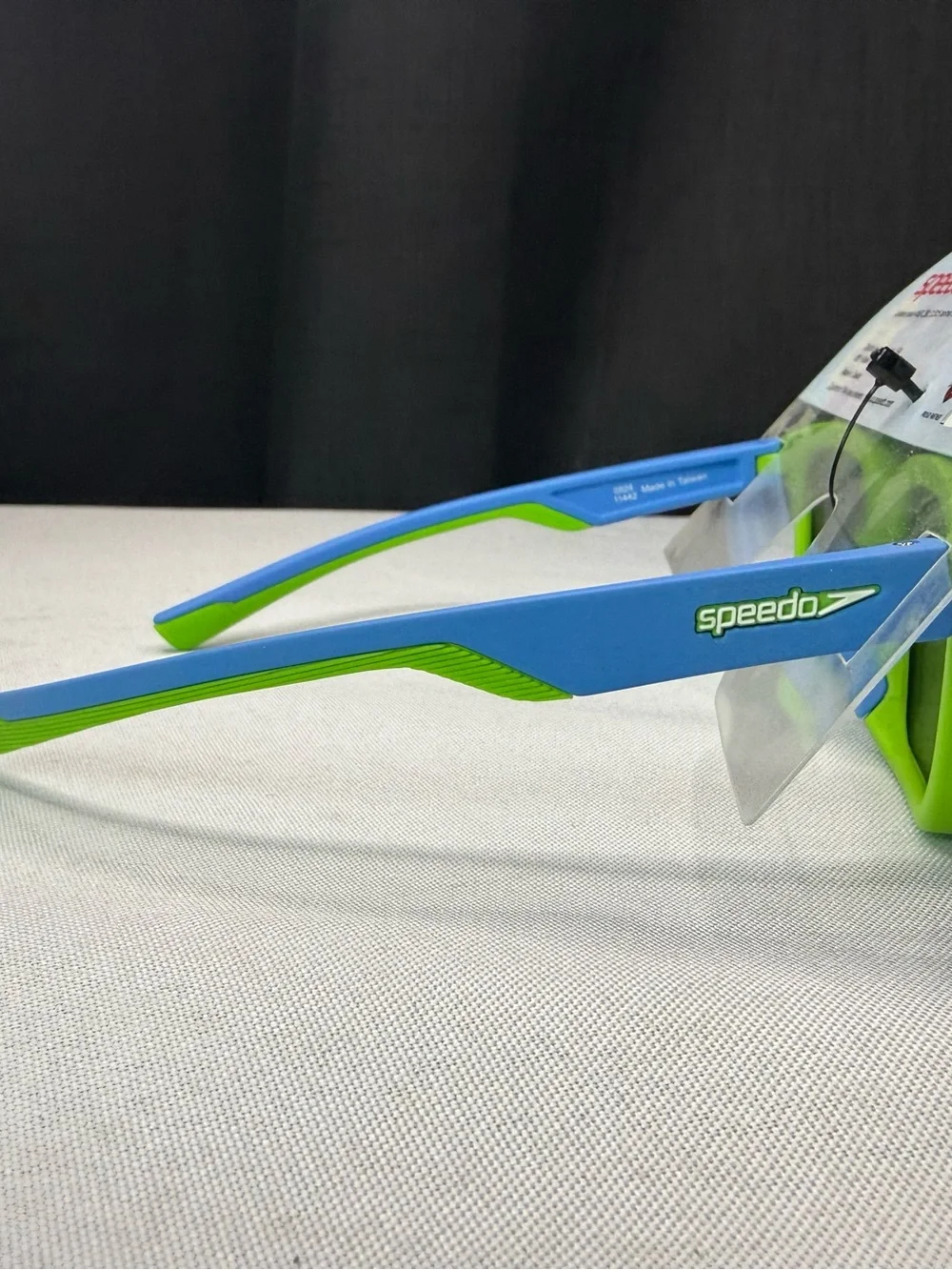 ☀️SUMMER SALE☀️Speedo Neon Green and Blue Kids Sunglasses UV ProtectantNWT